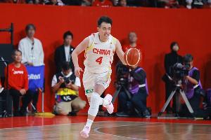 状态全无！赵继伟7投仅1中拿到4分4助 三分4中0
