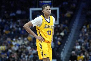 卡梅隆·卡尔：进入NBA让我感觉如梦似幻 我享受艰难的磨砺