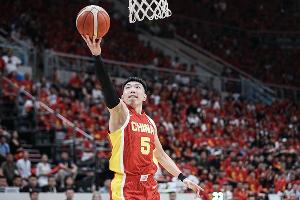 突破有一手！廖三宁6中2拿下5分1篮板3助攻